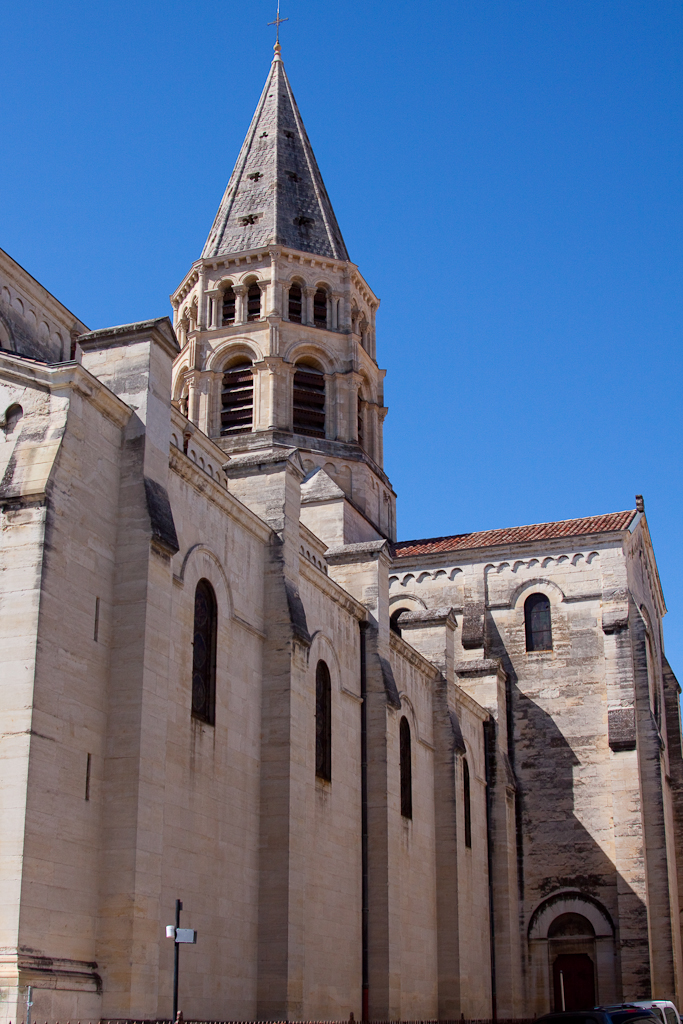 Nîmes