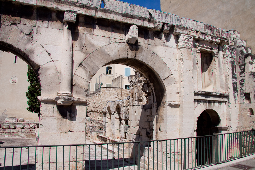 Nîmes