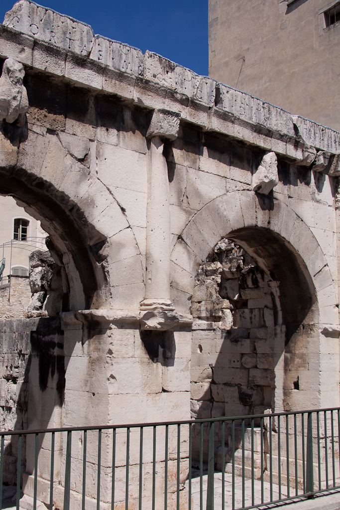 Nîmes