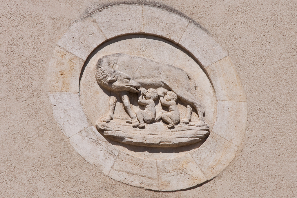 Nîmes