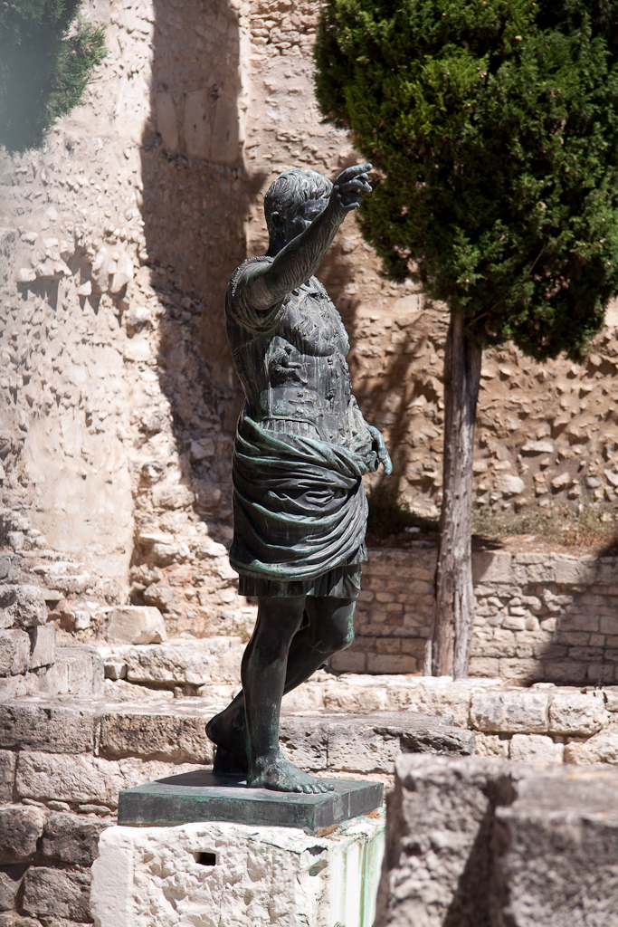 Nîmes