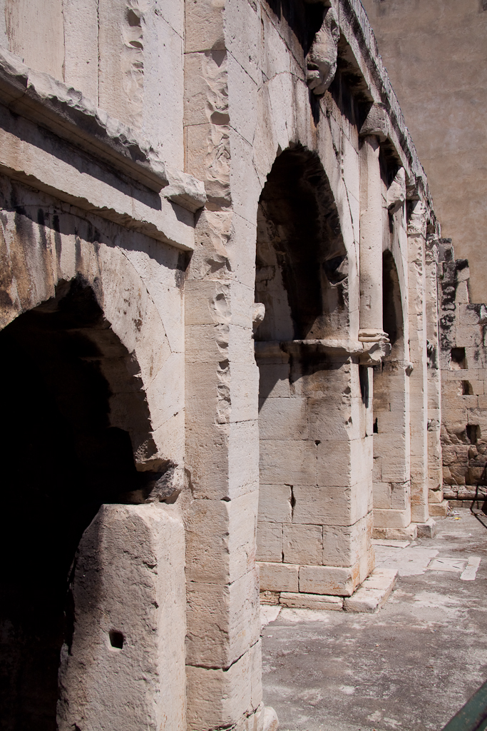 Nîmes