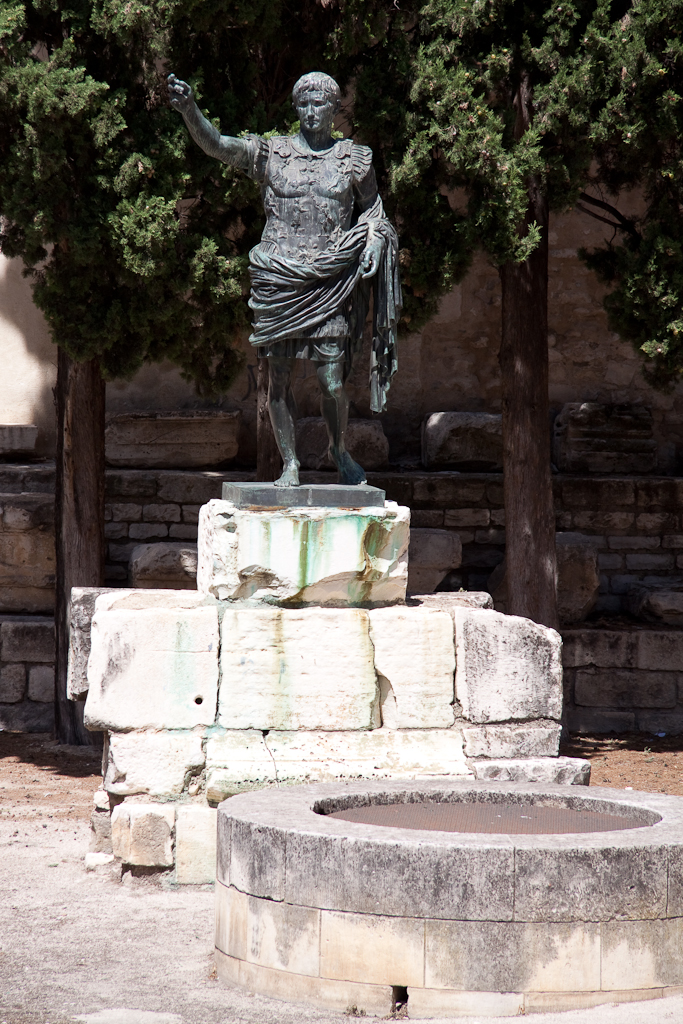 Nîmes