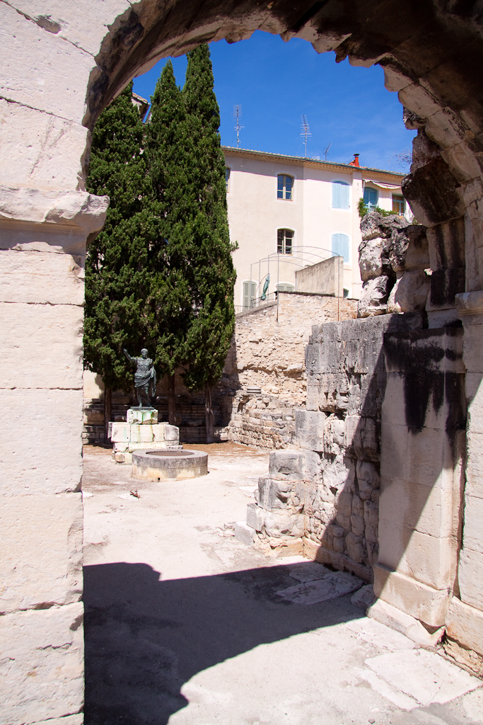 Nîmes