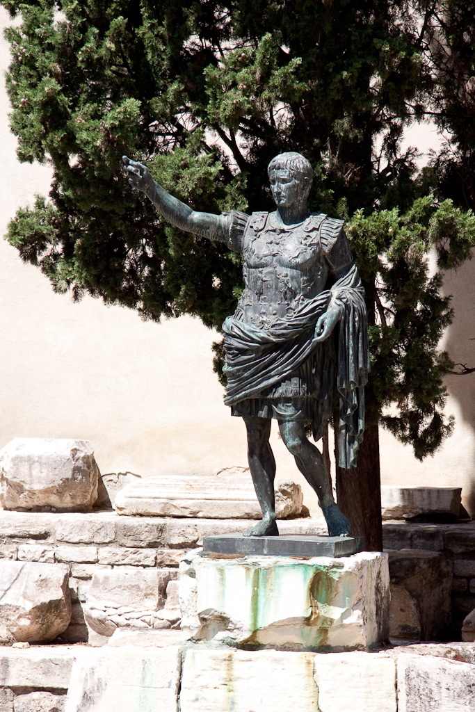 Nîmes