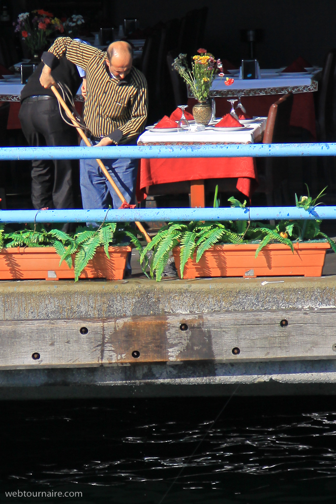 Istanbul - sous le pont de Galata