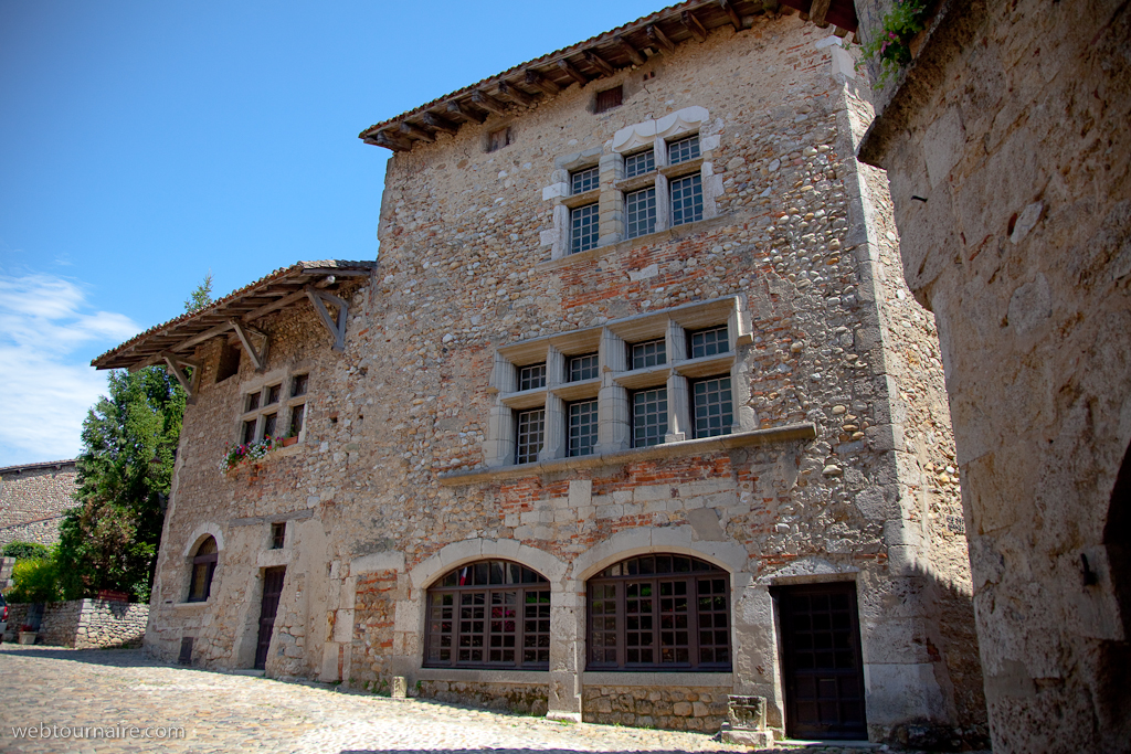 Pérouges - Ain - 01