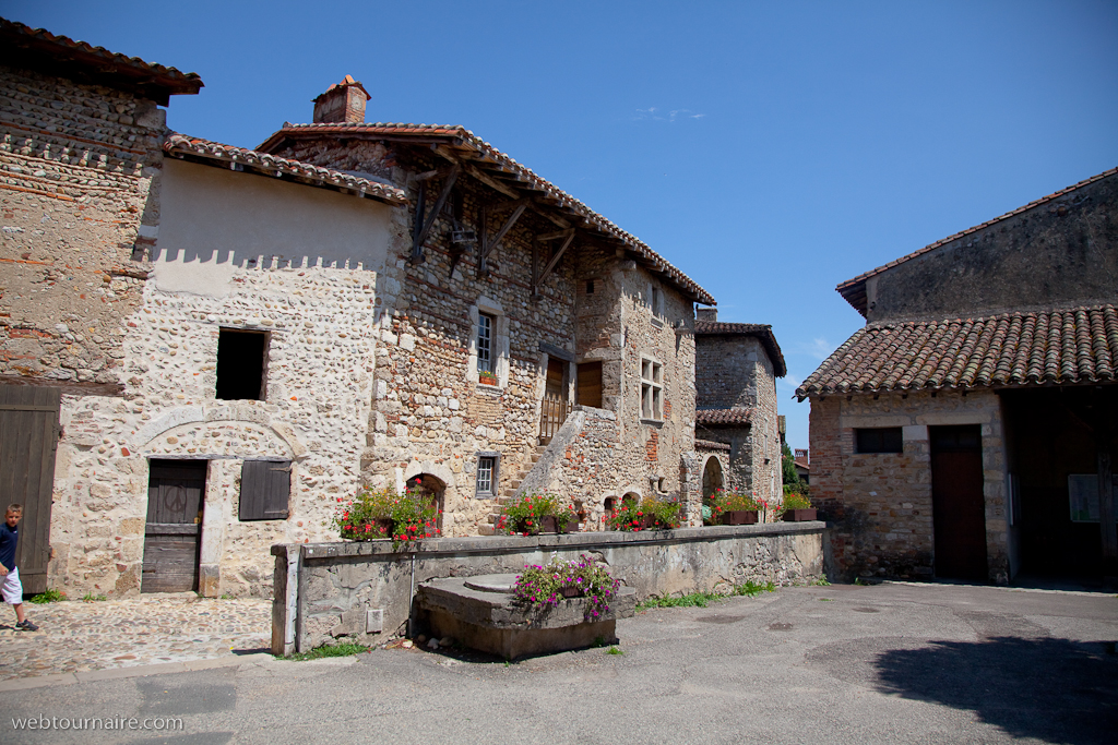 Pérouges - Ain - 01