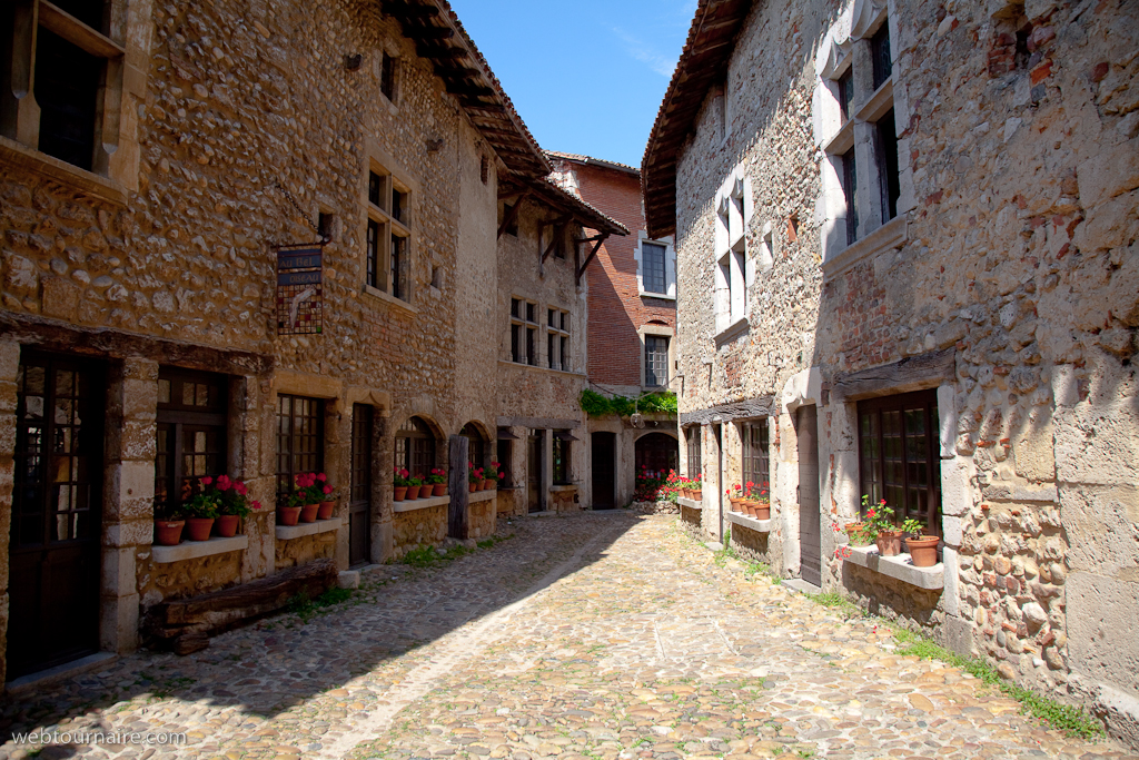 Pérouges - Ain - 01