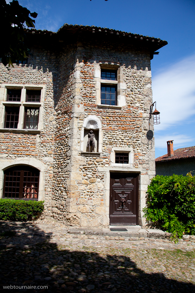 Pérouges - Ain - 01