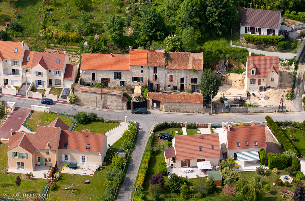 Jouy le Moutier