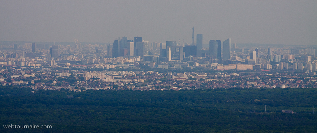 Paris et la Défense et la défense