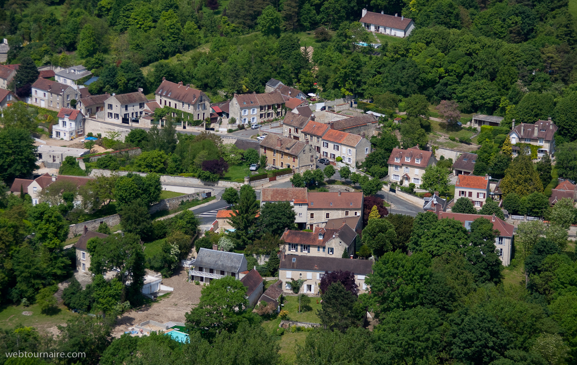 Nesles la Vallée (Val d'Oise)