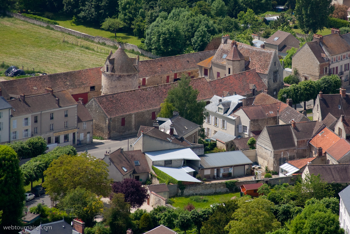 Nesles la Vallée (Val d'Oise)