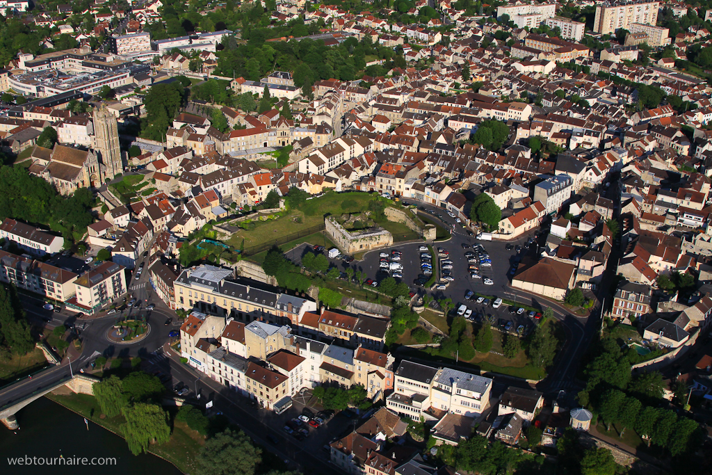 Beaumont sur Oise - Val dOise - 9(
