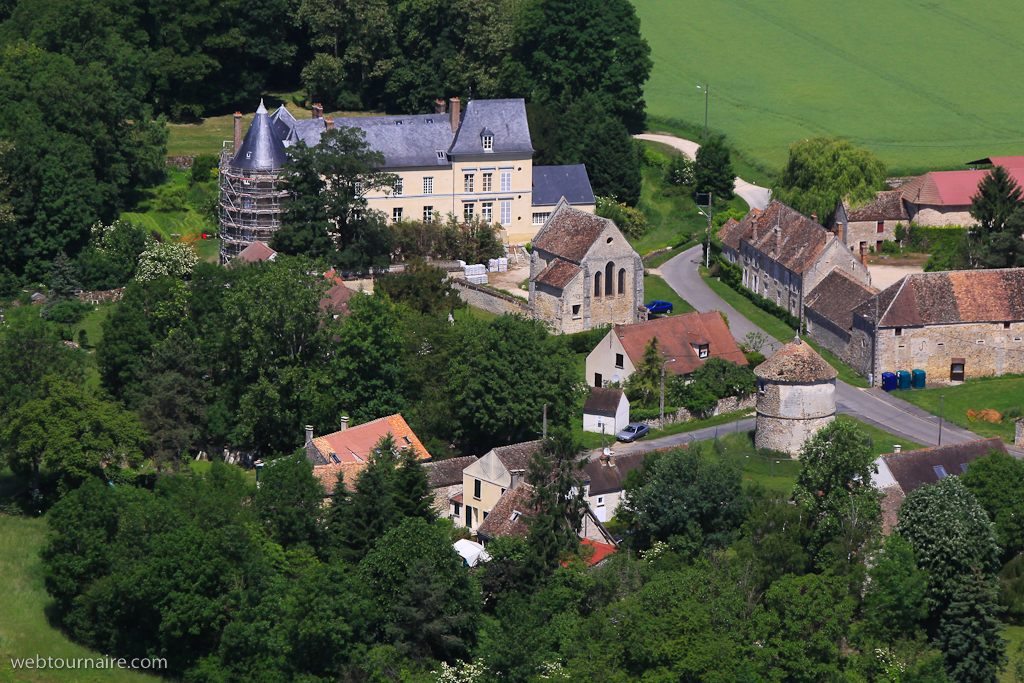 Courtry