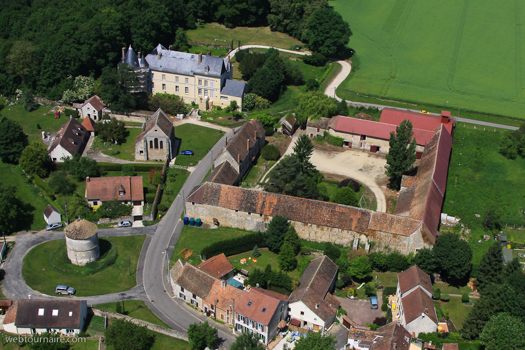Courtry
