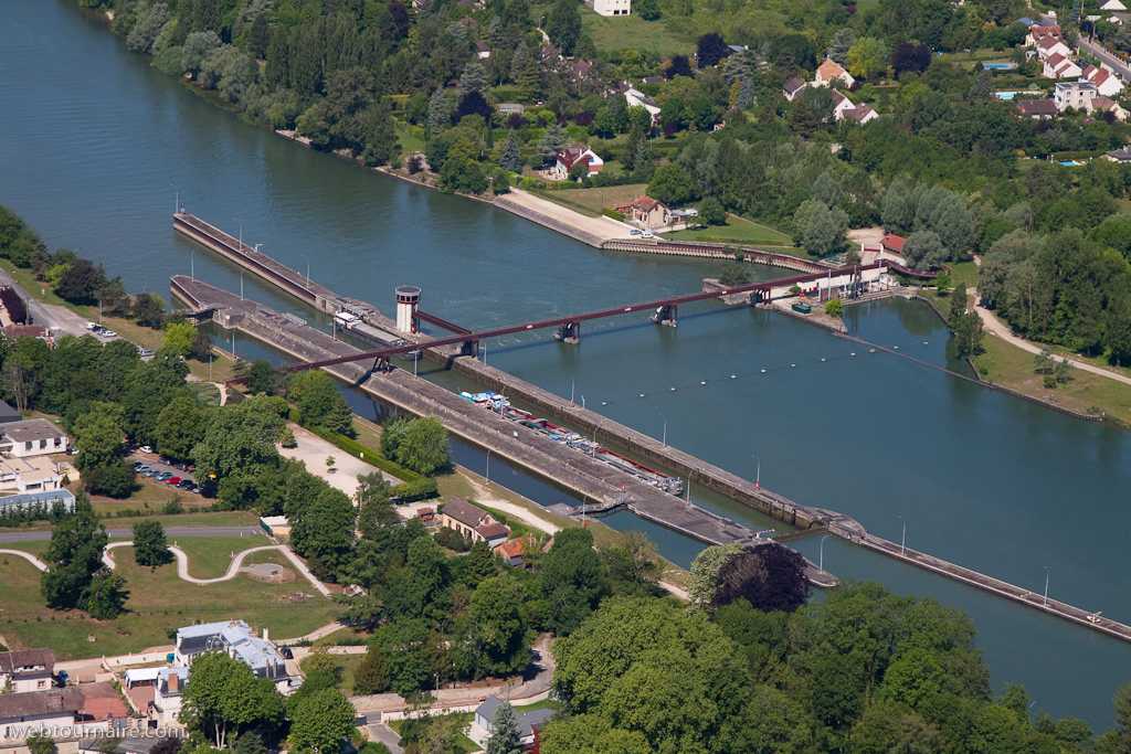 Bois-le-Roi - Seine et Marne - 77