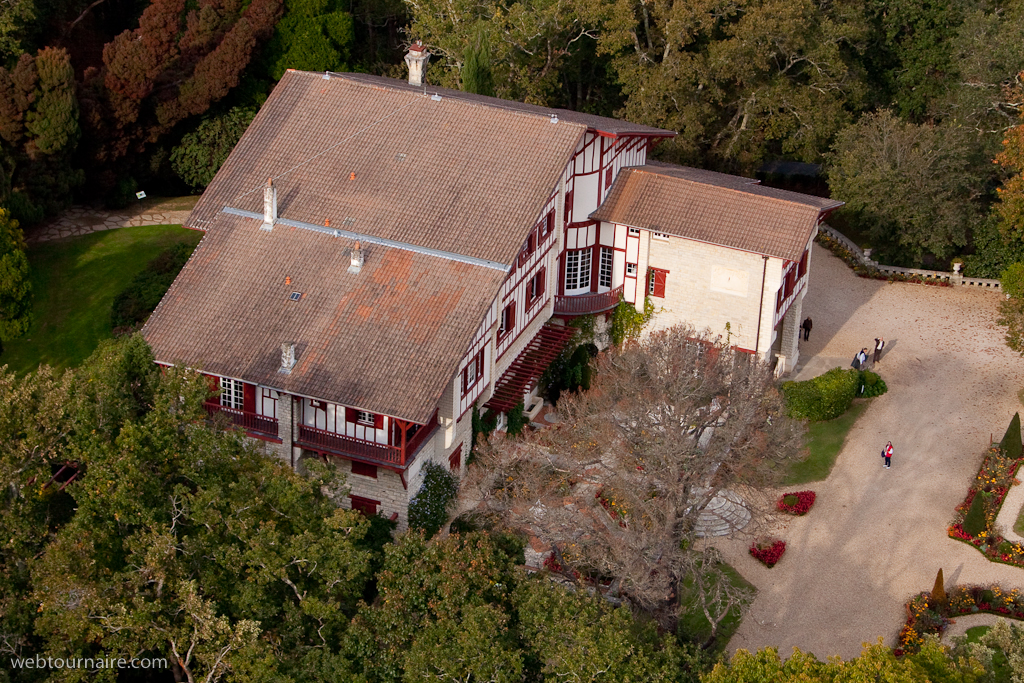 Cambo-les bains (Kanbo) - Pyrénées Atlantiques - 64