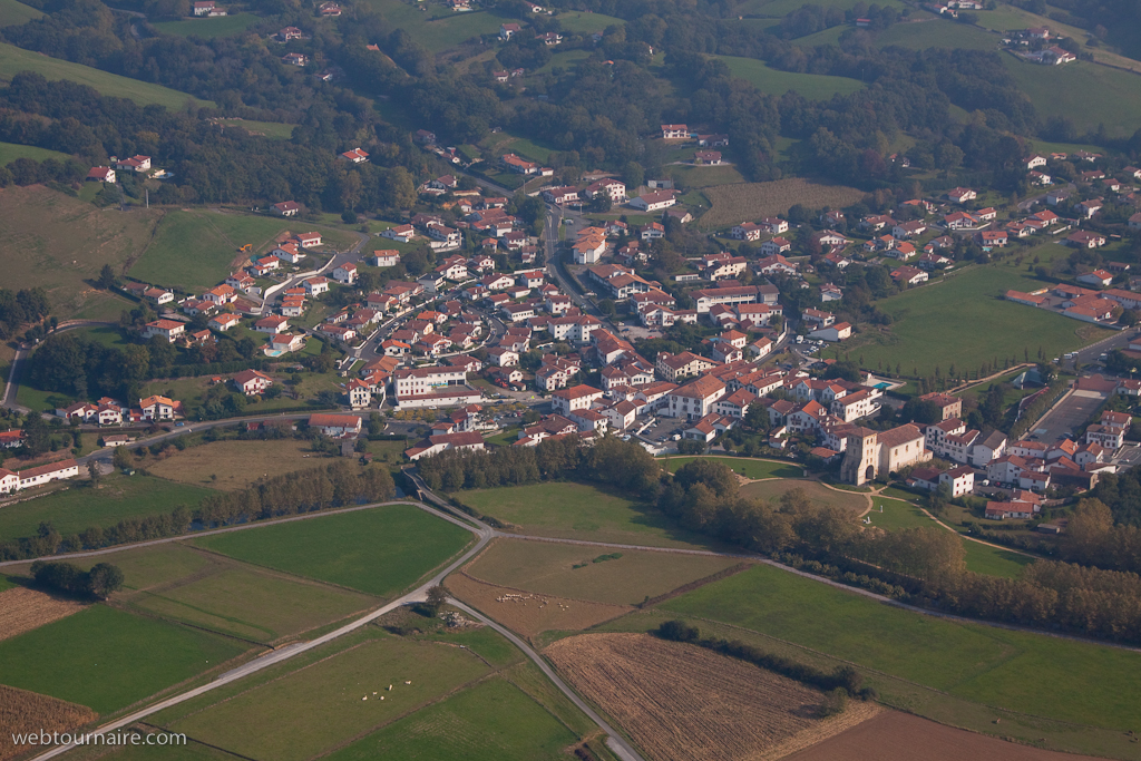 St -Pée-sur-Nivelle - Pyrénées atlantiques - 64