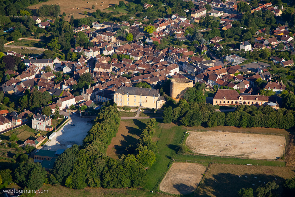 Saint Sauveur en Puisaye - Yonne 89