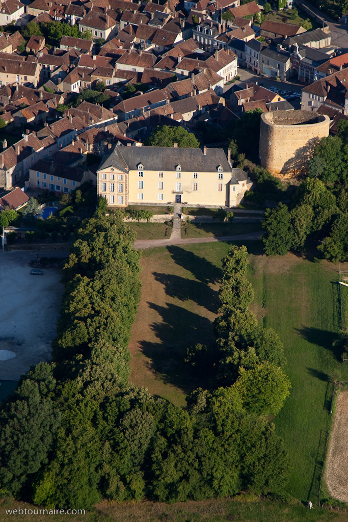 Saint Sauveur en Puisaye - Yonne 89