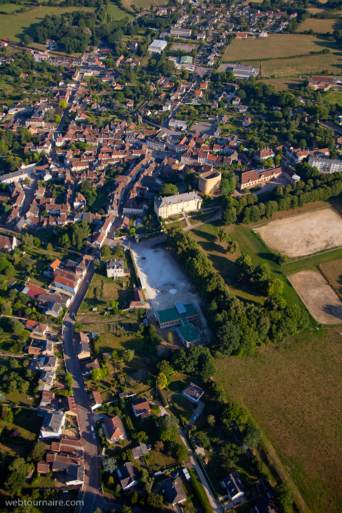 Saint Sauveur en Puisaye - Yonne 89