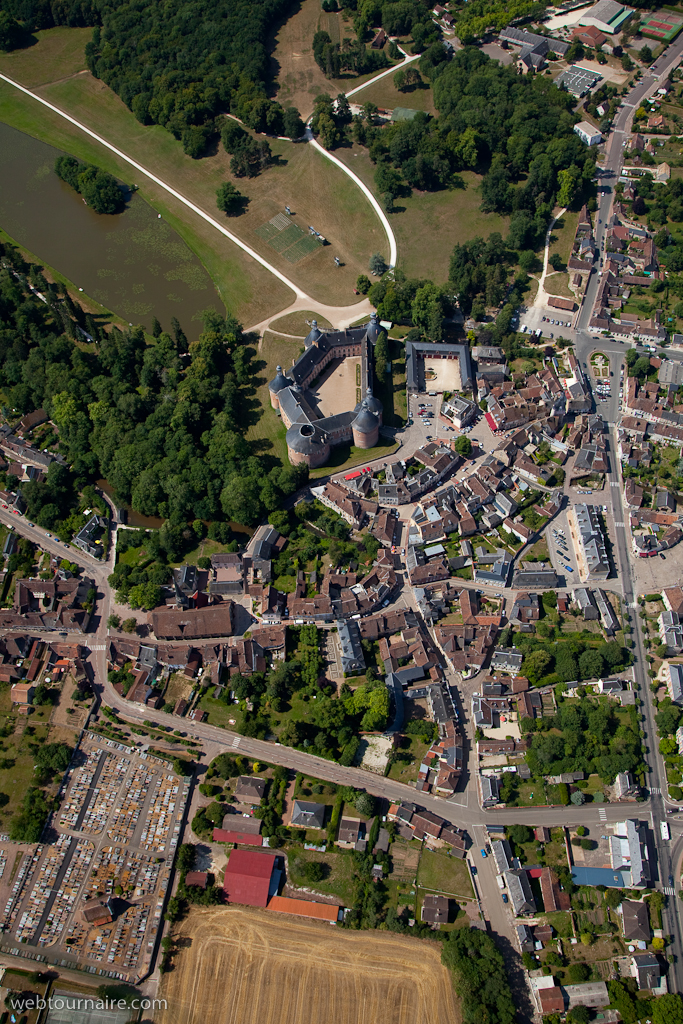 St Fargeau - Yonne - 89