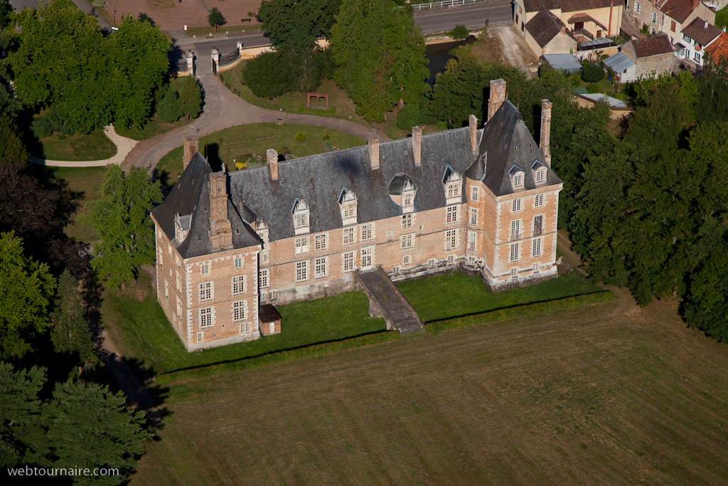 St Amand en Puisaye - Nièvre - 58