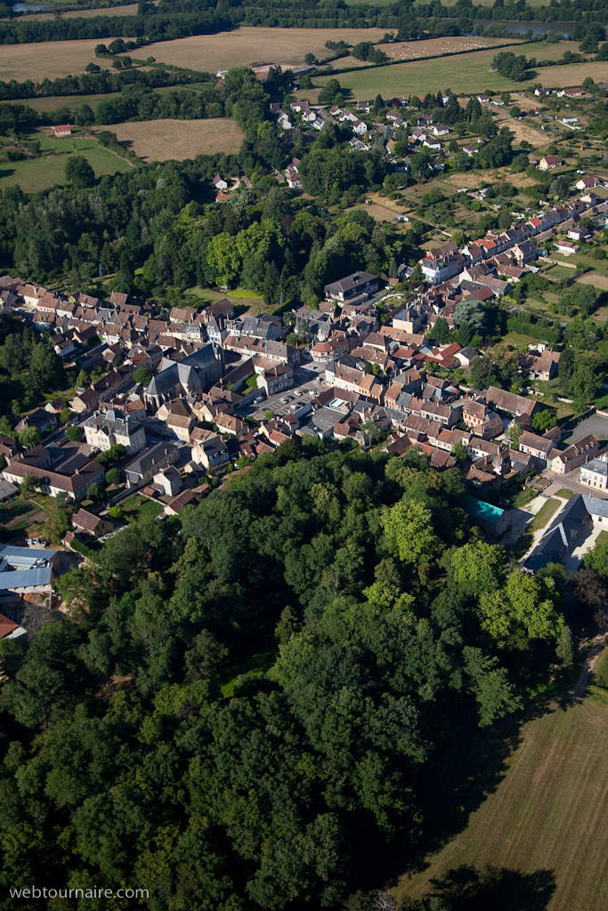 St Amand en Puisaye - Nièvre - 58