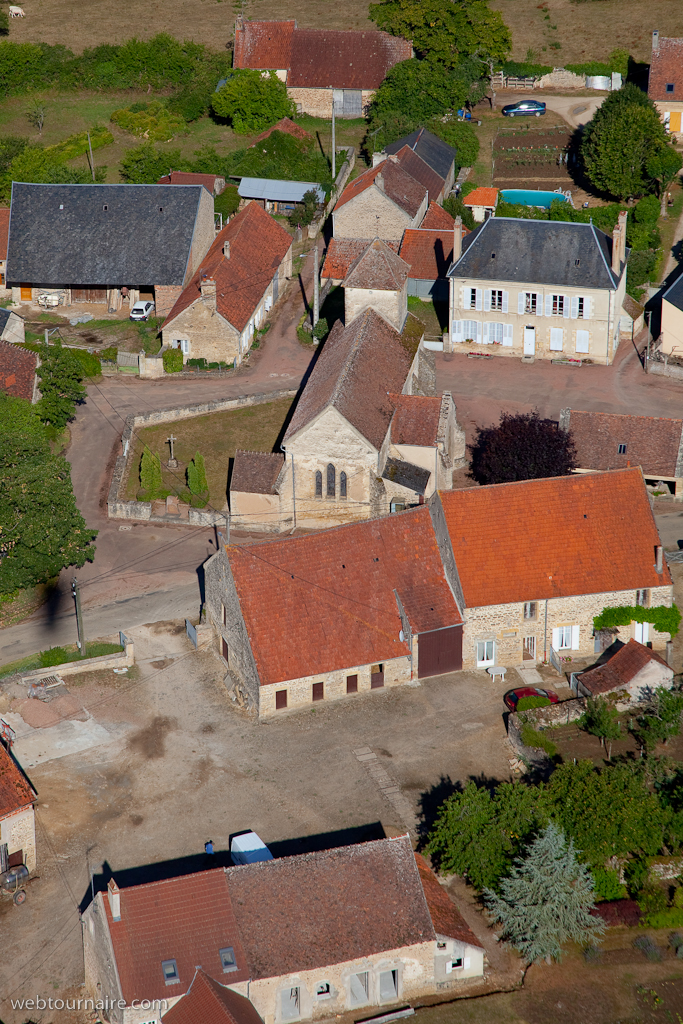 Menades - Yonne - 89