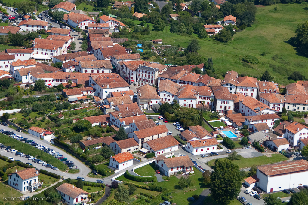 Espelette/Espeleta - Pyrénées atlantiques - 64