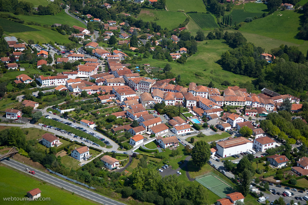 Espelette/Espeleta - Pyrénées atlantiques - 64
