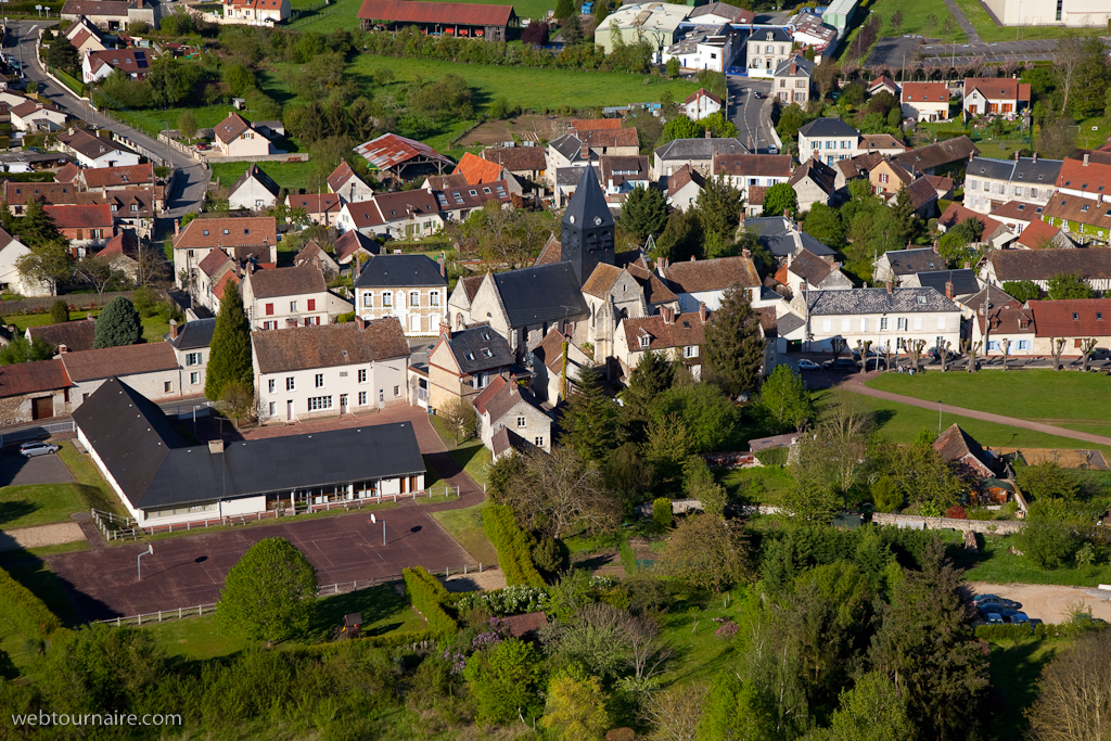 Hénonville - Oise - 60
