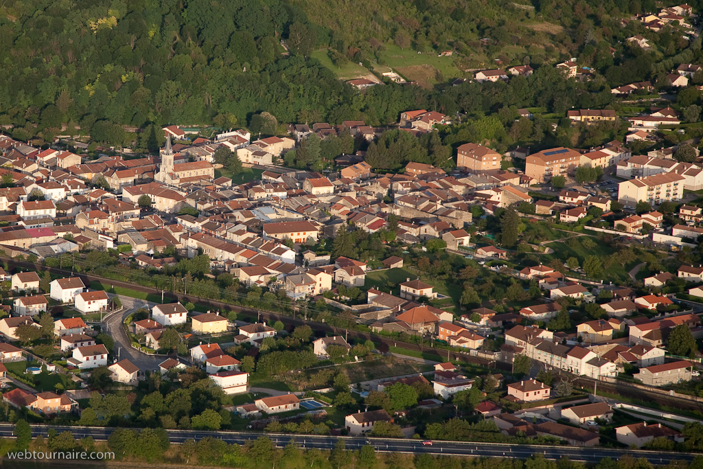 Ambérieu-en-Bugey - Ain - 01