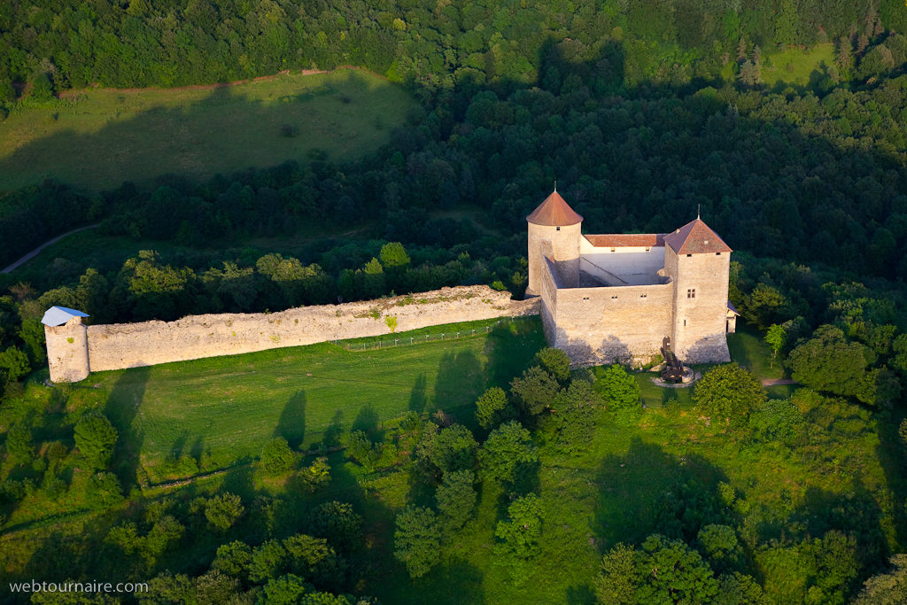 Ambérieu-en-Bugey - Ain - 01