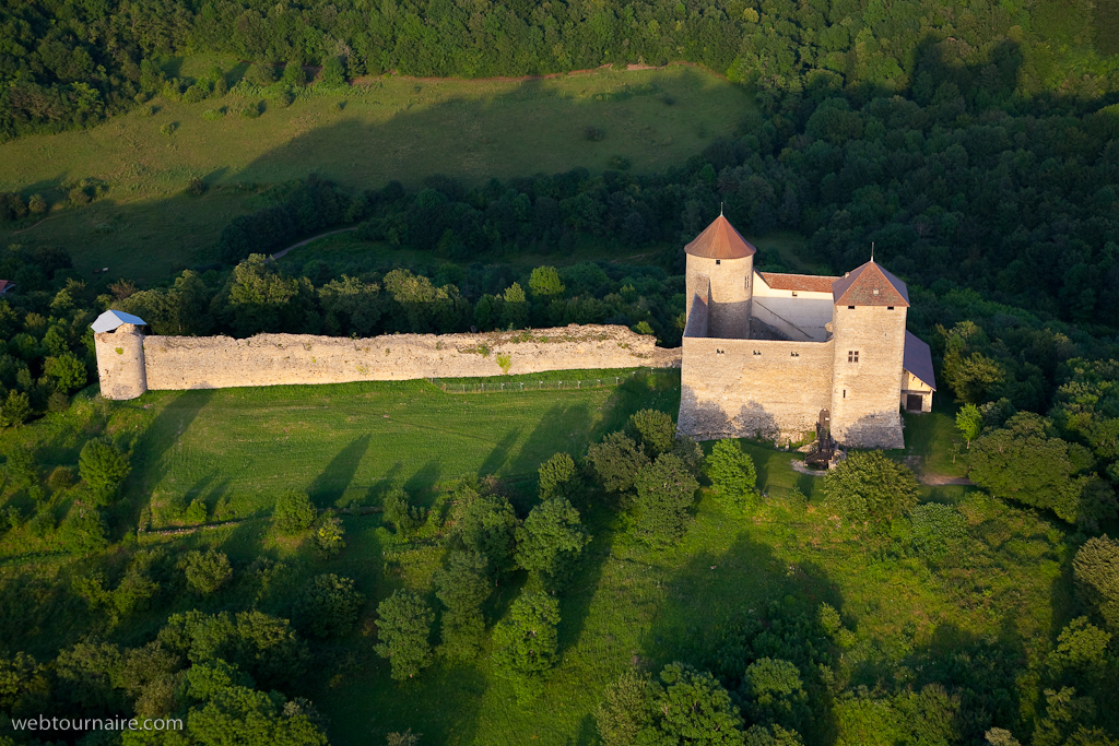 Ambérieu-en-Bugey - Ain - 01