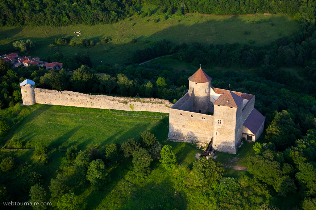 Ambérieu-en-Bugey - Ain - 01