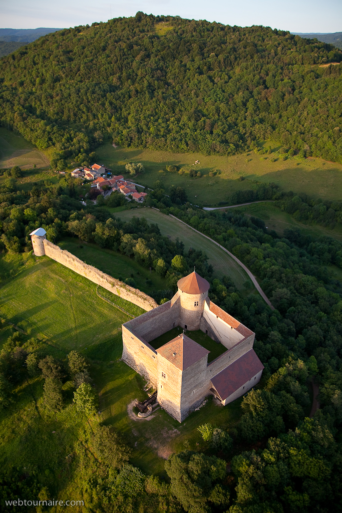 Ambérieu-en-Bugey - Ain - 01