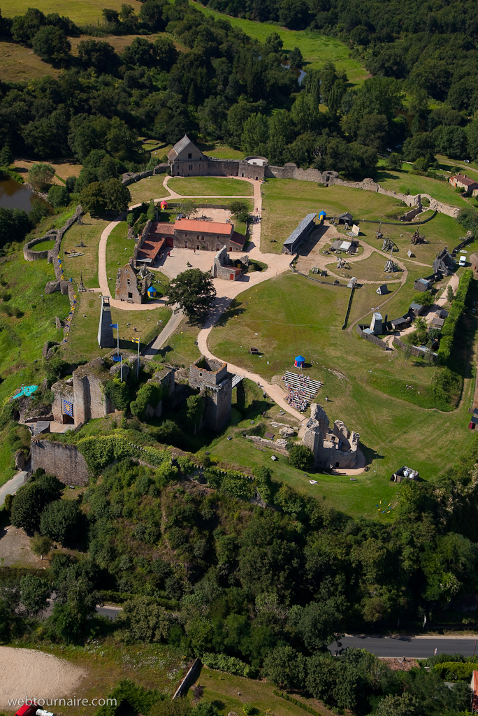 Tiffauges - Vendée - 85