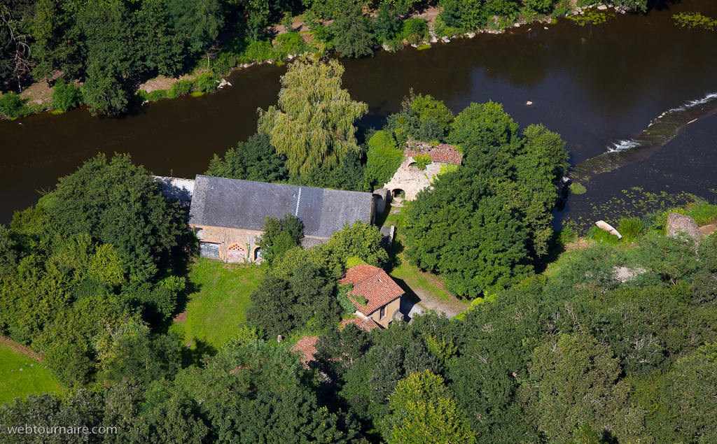 Tiffauges - Vendée - 85