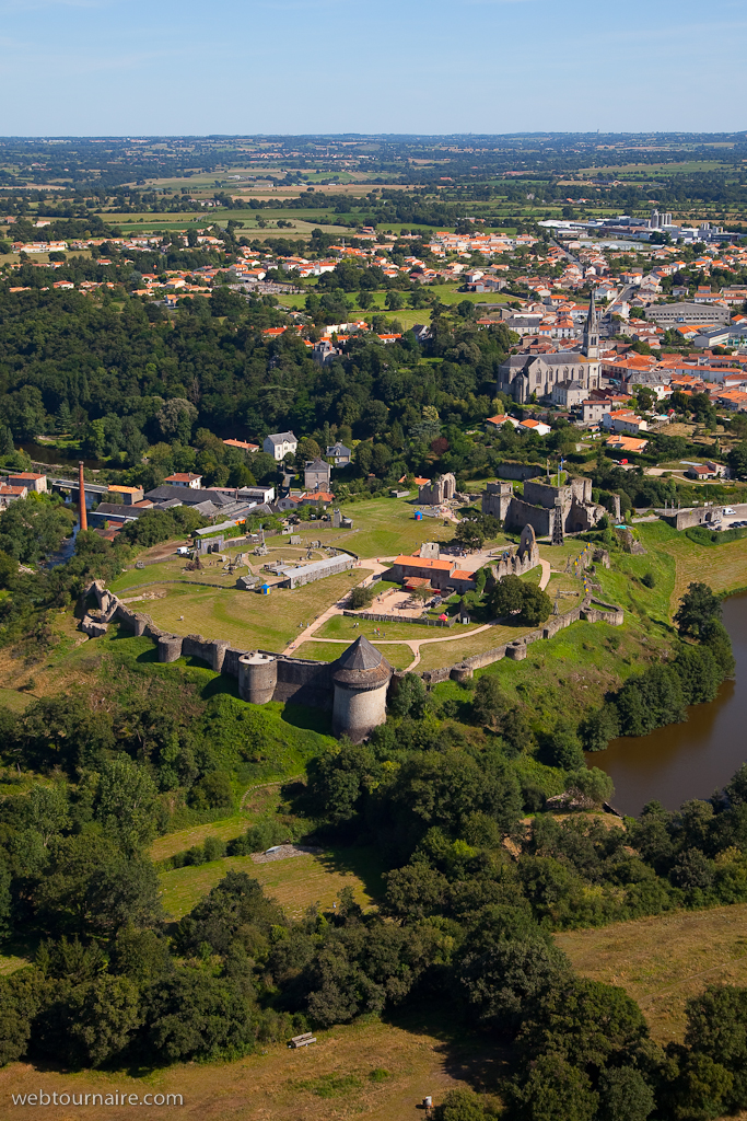Tiffauges - Vendée - 85