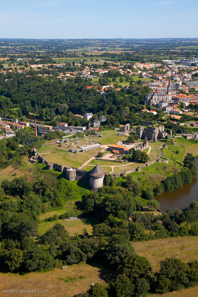 Tiffauges - Vendée - 85