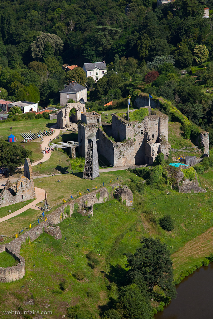 Tiffauges - Vendée - 85