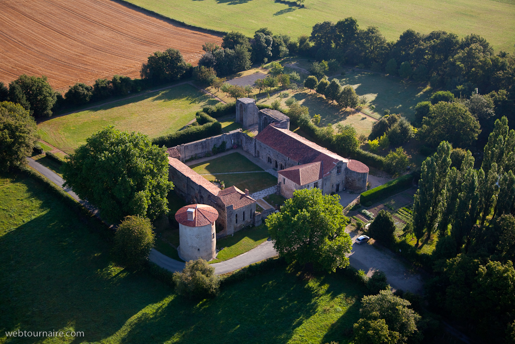 L'abbaye de la Grainetière - Vendée - 95