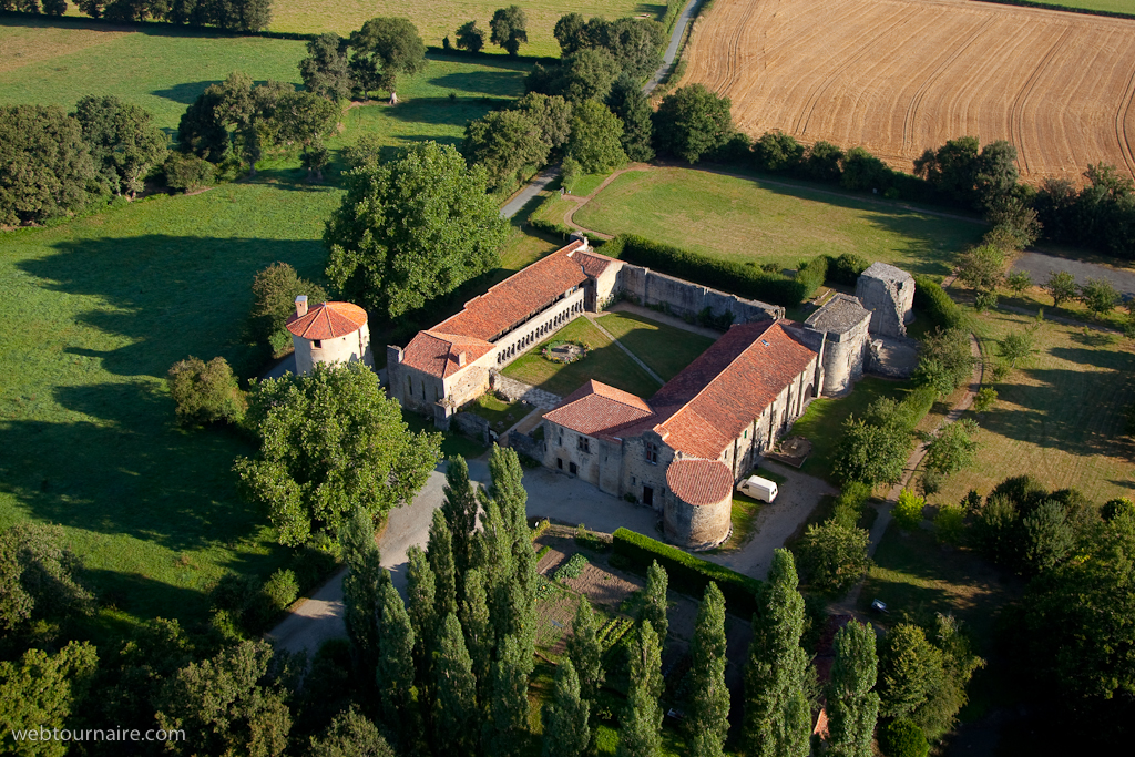 L'abbaye de la Grainetière - Vendée - 95