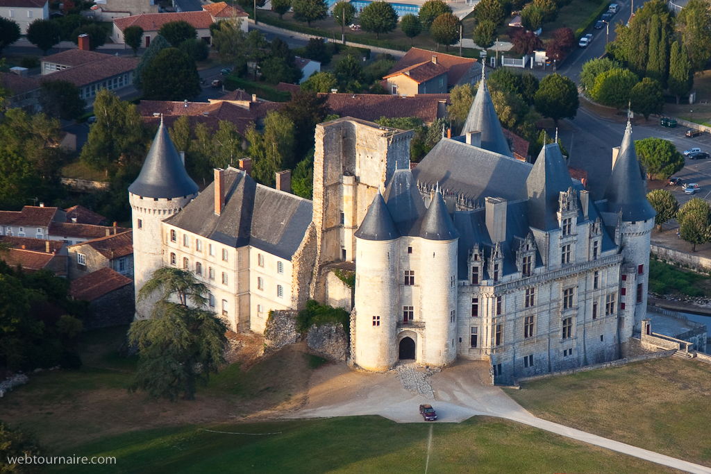 La Rochefoucauld - Charente - 16