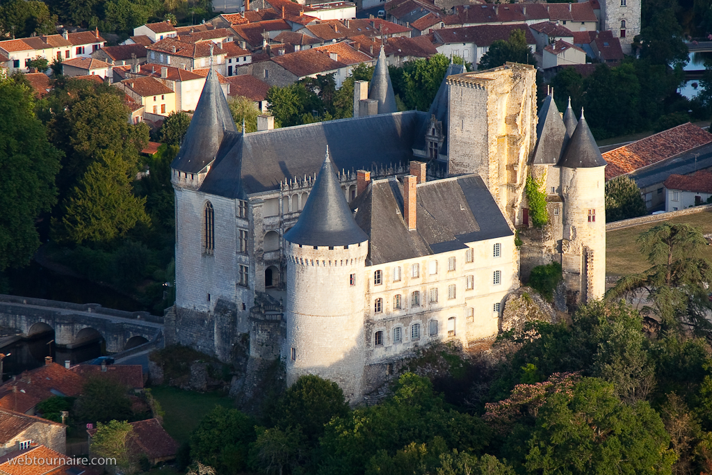 La Rochefoucauld - Charente - 16
