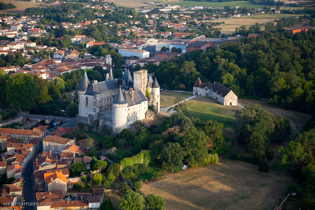 La Rochefoucauld - Charente - 16