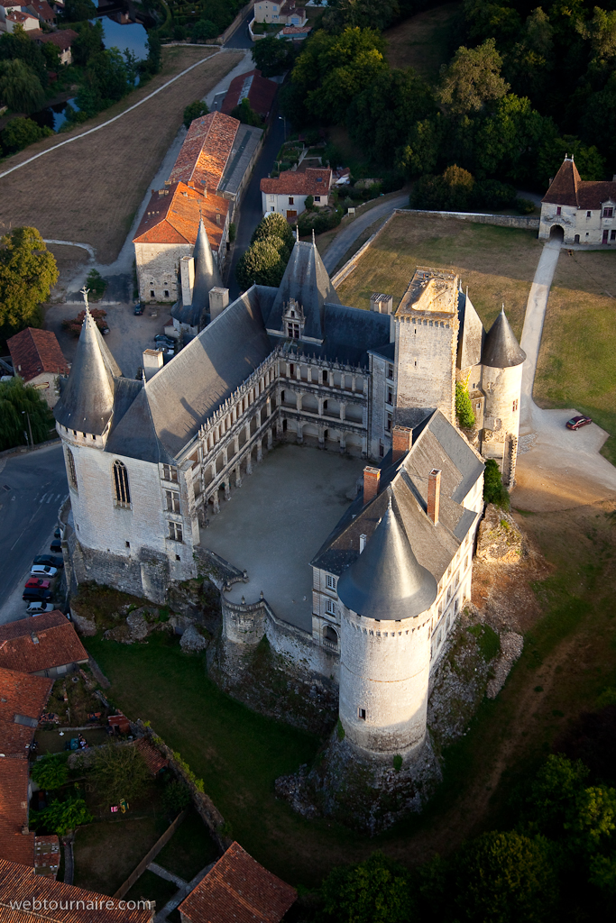 La Rochefoucauld - Charente - 16
